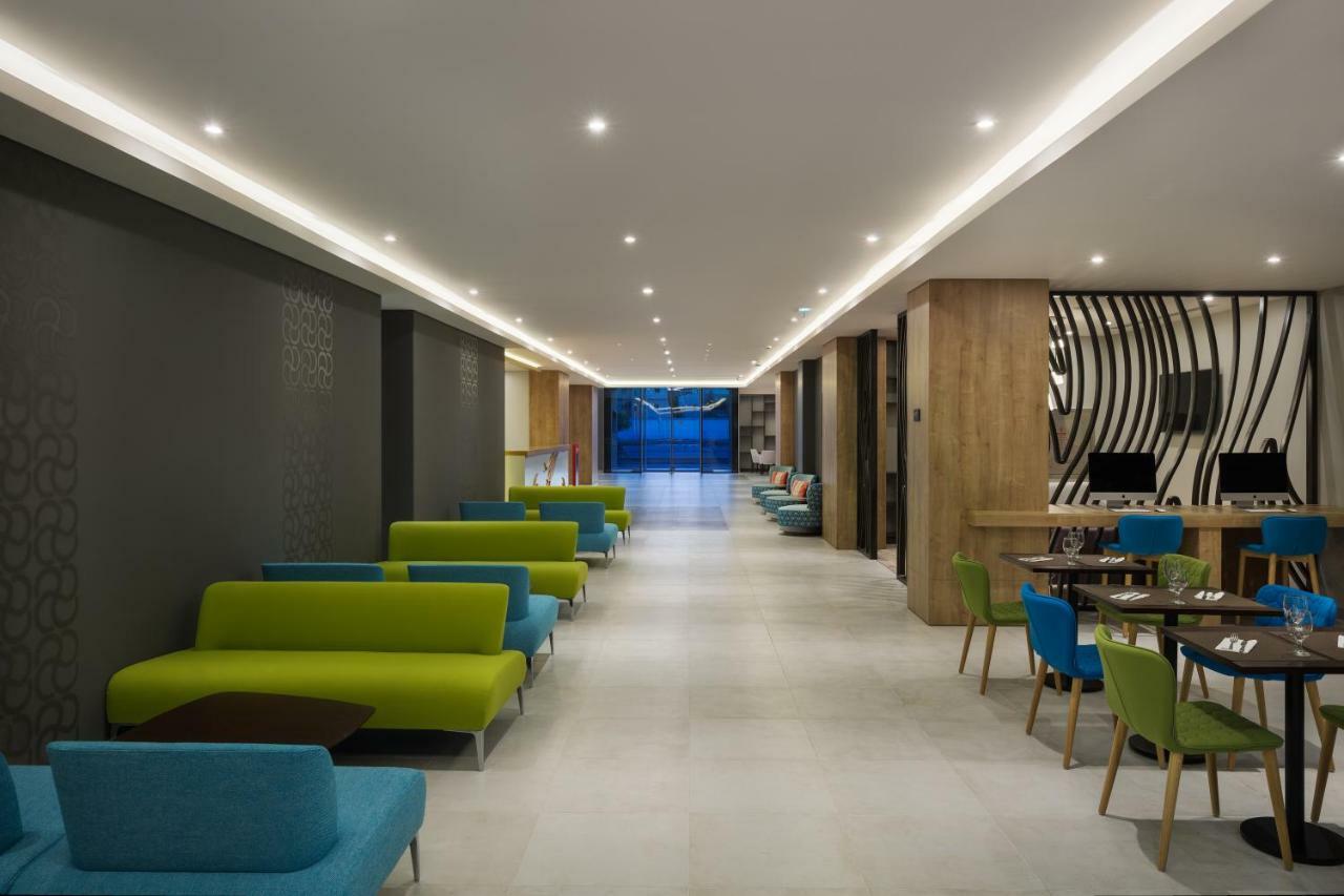 Adagio Aparthotel Jeddah Malik Road Exteriör bild